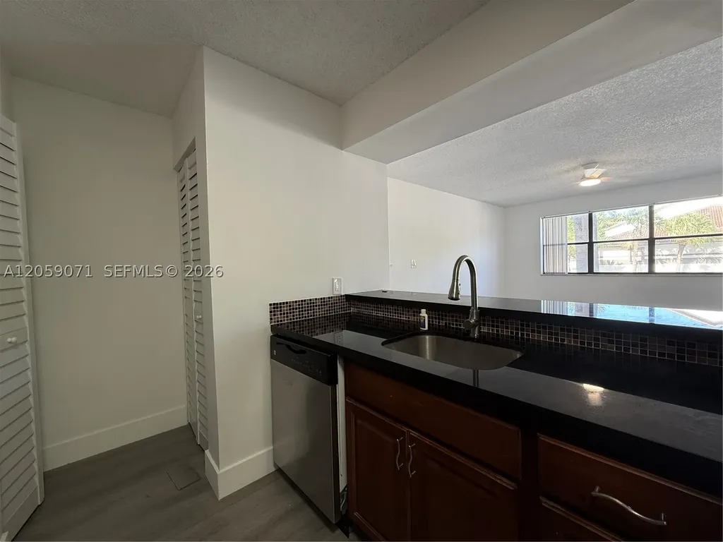 510 S Park Road Hollywood FL 33021