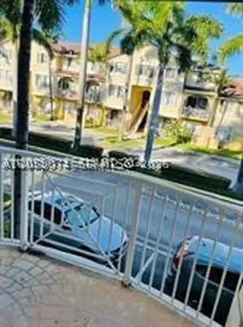 8906 W Flagler Street Miami FL 33174