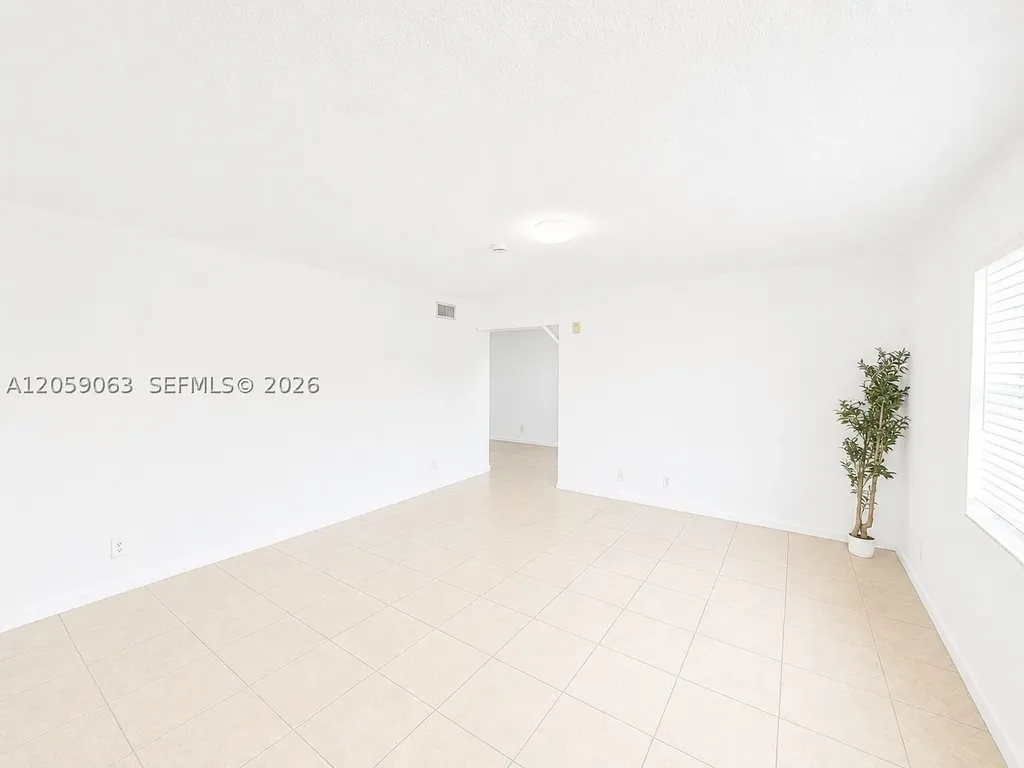 2521 Pierce Street Hollywood FL 33020