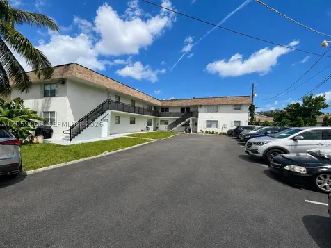 2521 Pierce Street Hollywood FL 33020