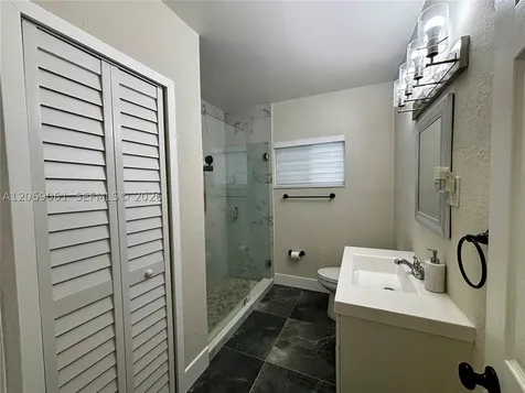 1043 NW 33rd Street Miami FL 33127