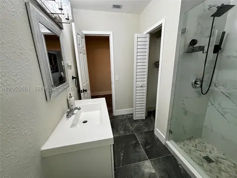 1043 NW 33rd Street Miami FL 33127