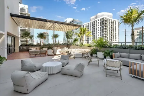11 NE 6th Street Miami FL 33132