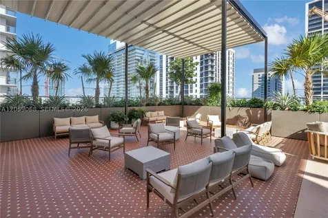 11 NE 6th Street Miami FL 33132