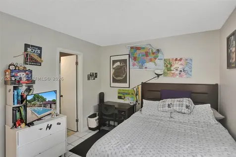 10540 SW 154th Miami FL 33196