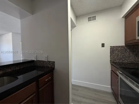 510 S Park Road Hollywood FL 33021