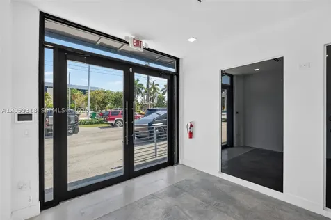 4029 NW 25th Street Miami FL 33142