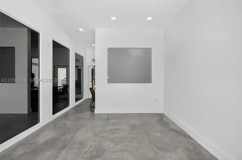 4029 NW 25th Street Miami FL 33142