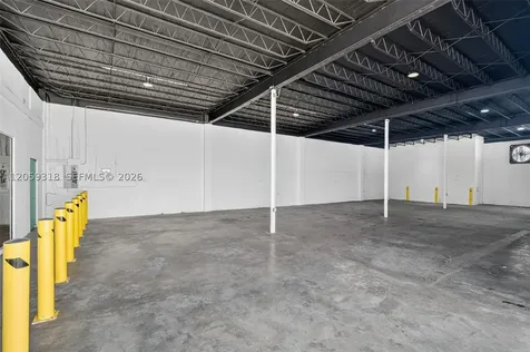 4029 NW 25th Street Miami FL 33142