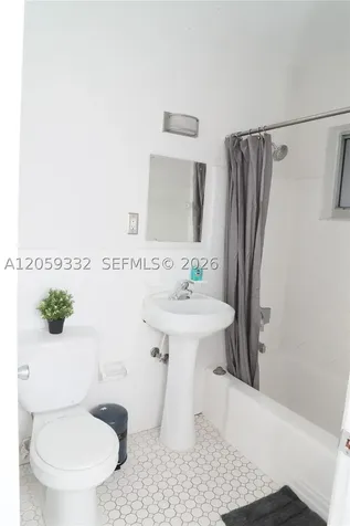 215 Antilla Avenue Coral Gables FL 33134