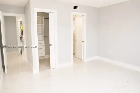 2750 W 76th Street Hialeah FL 33016