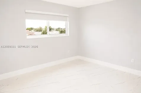 2750 W 76th Street Hialeah FL 33016