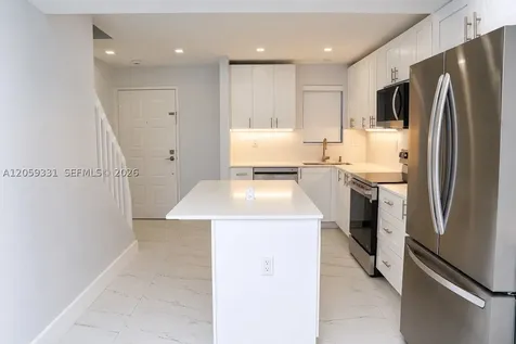 2750 W 76th Street Hialeah FL 33016