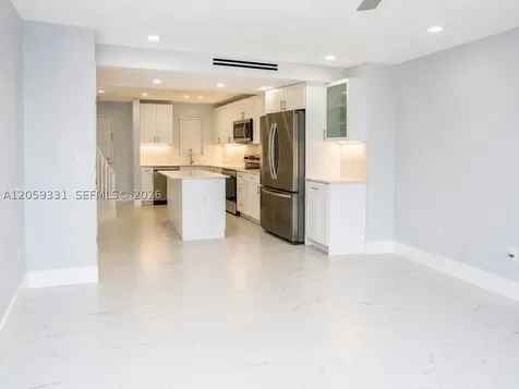 2750 W 76th Street Hialeah FL 33016