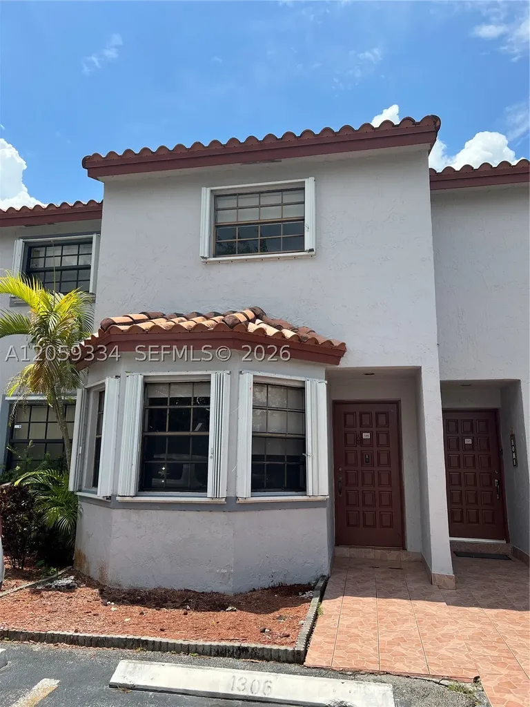 15410 SW 74th Cir Court Miami FL 33193