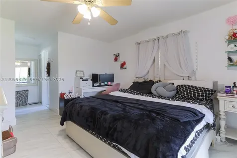 7940 NW 9th Street Margate FL 33063