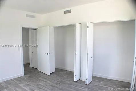 Miami Beach FL 33141