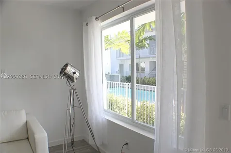 Miami Beach FL 33141