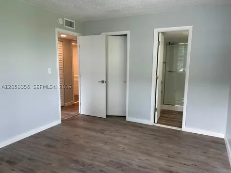 9320 Fontainebleau Boulevard Miami FL 33172