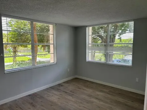 9320 Fontainebleau Boulevard Miami FL 33172
