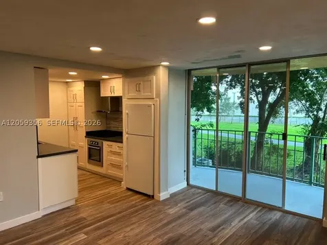 9320 Fontainebleau Boulevard Miami FL 33172