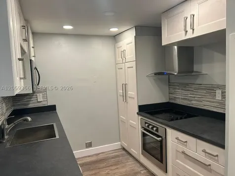 9320 Fontainebleau Boulevard Miami FL 33172