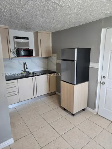 7930 NW 174th Terrace Hialeah FL 33015
