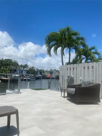 613 NE 26th Avenue Hallandale Beach FL 33009