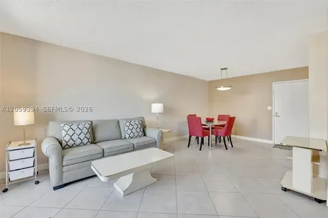 3113 S Ocean Drive Hallandale Beach FL 33009