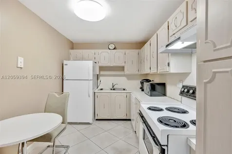 3113 S Ocean Drive Hallandale Beach FL 33009