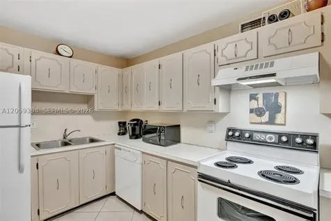3113 S Ocean Drive Hallandale Beach FL 33009