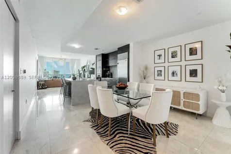 900 Biscayne Boulevard Miami FL 33132