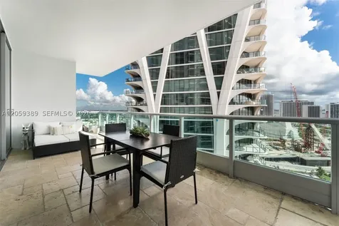 900 Biscayne Boulevard Miami FL 33132