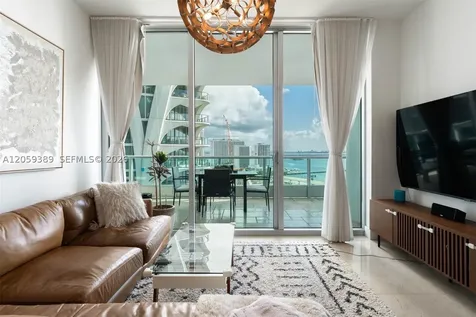 900 Biscayne Boulevard Miami FL 33132