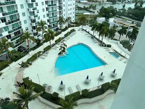 7900 Harbor Island Drive North Bay Village FL 33141