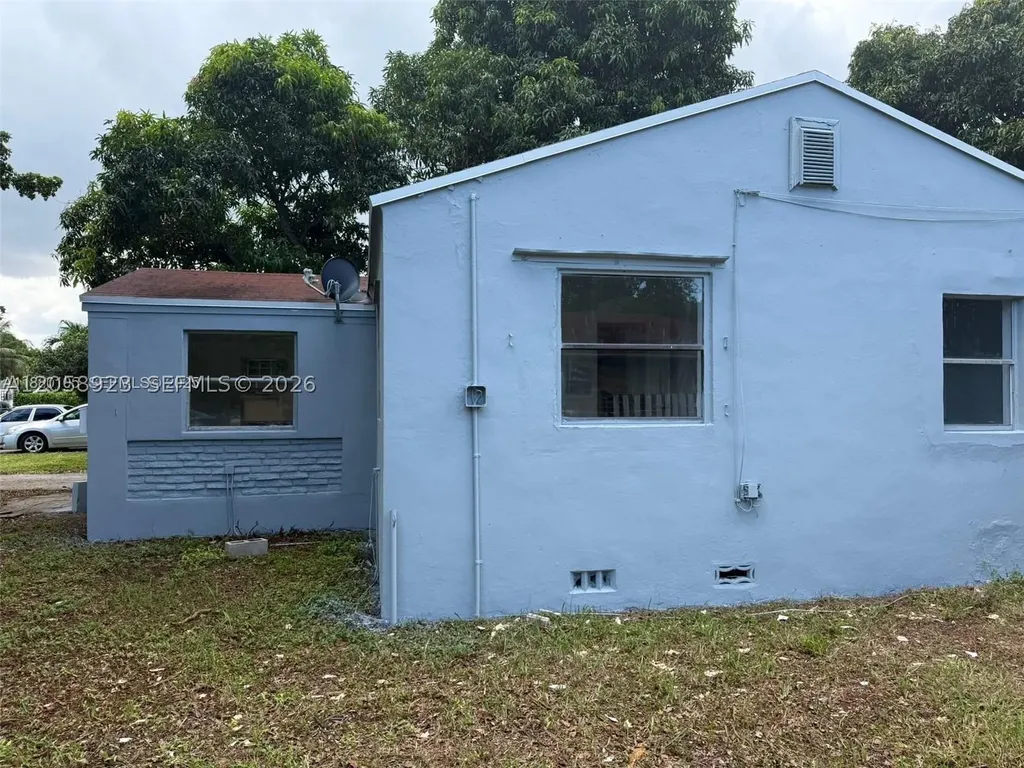 2813 Dewey Street Hollywood FL 33020