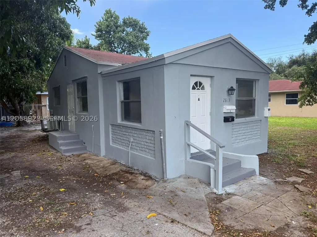 2813 Dewey Street Hollywood FL 33020