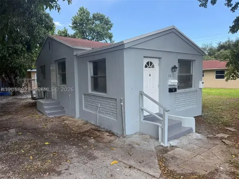 2813 Dewey Street Hollywood FL 33020