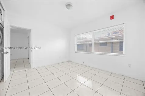 2072 NE 169th Street North Miami Beach FL 33162