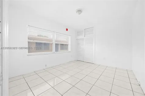 2072 NE 169th Street North Miami Beach FL 33162