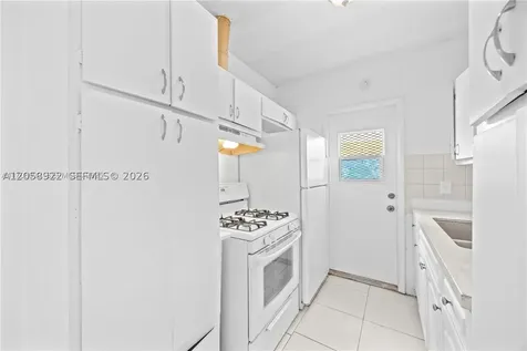 2072 NE 169th Street North Miami Beach FL 33162