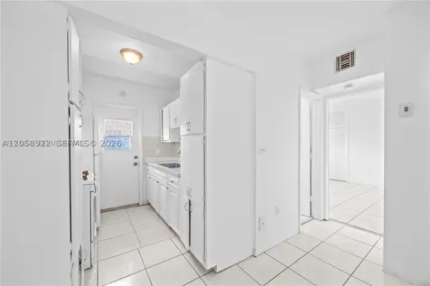 2072 NE 169th Street North Miami Beach FL 33162