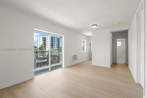 7930 Tatum Waterway Drive Miami Beach FL 33141