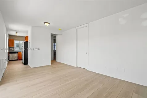 7930 Tatum Waterway Drive Miami Beach FL 33141