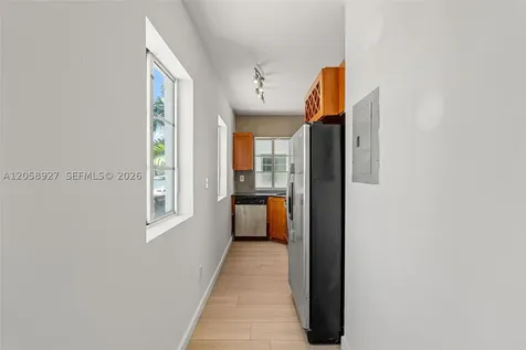 7930 Tatum Waterway Drive Miami Beach FL 33141