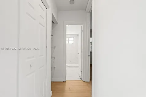7930 Tatum Waterway Drive Miami Beach FL 33141