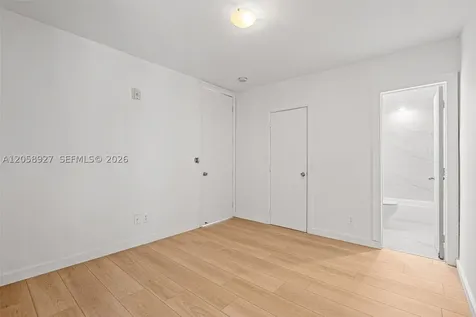 7930 Tatum Waterway Drive Miami Beach FL 33141