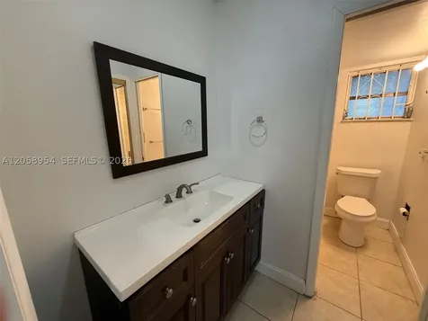 8841 W Flagler Street Miami FL 33174