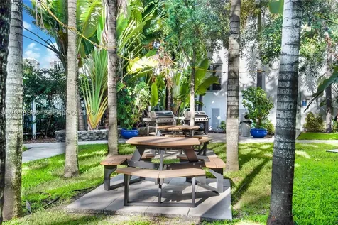 1920 Michigan Avenue Miami Beach FL 33139