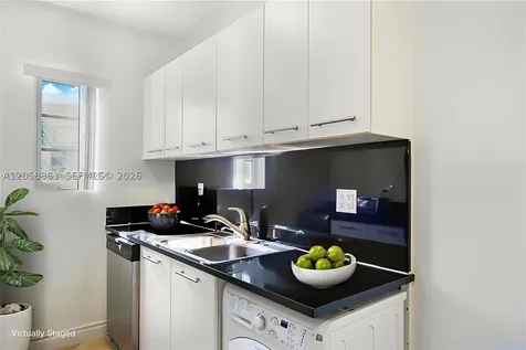 1920 Michigan Avenue Miami Beach FL 33139